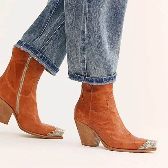 Free People Brayden Western Boho Boots Tan Etched Snip Toe Size 7 - Picture 6 of 16